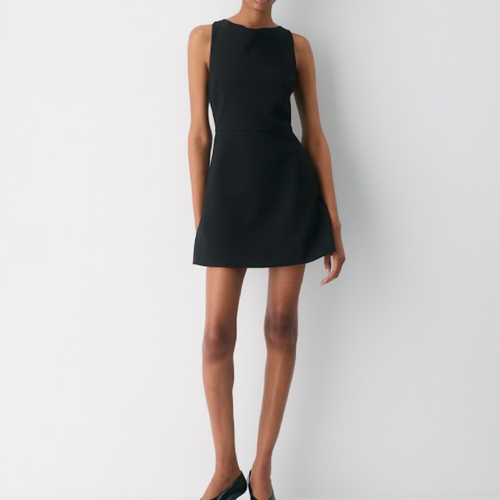 Black Aritzia Babaton Bond Dress